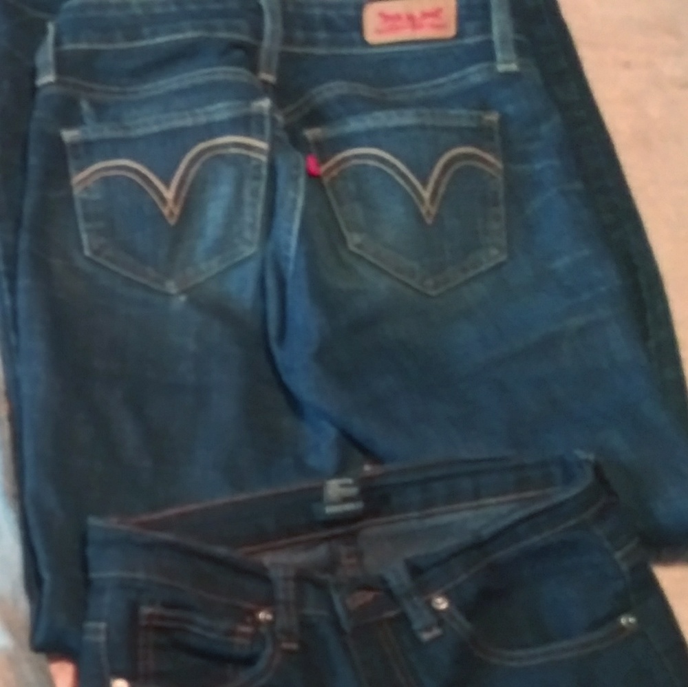 4 pair of jeans..